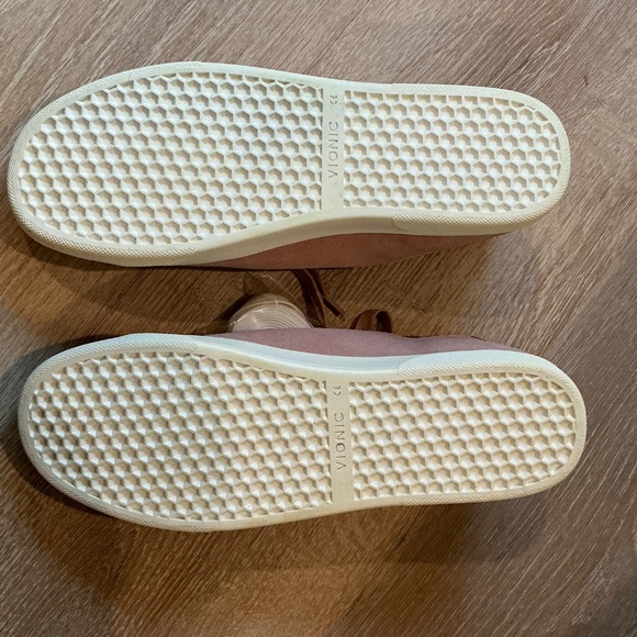 NWT Vionic Brinkley Light Pink Suede Sneakers Size 10 - Picture 5 of 6
